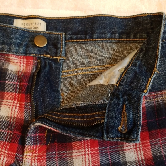 Forever 21 Plaid and Denim Shorts in Size 27 - Picture 3 of 8